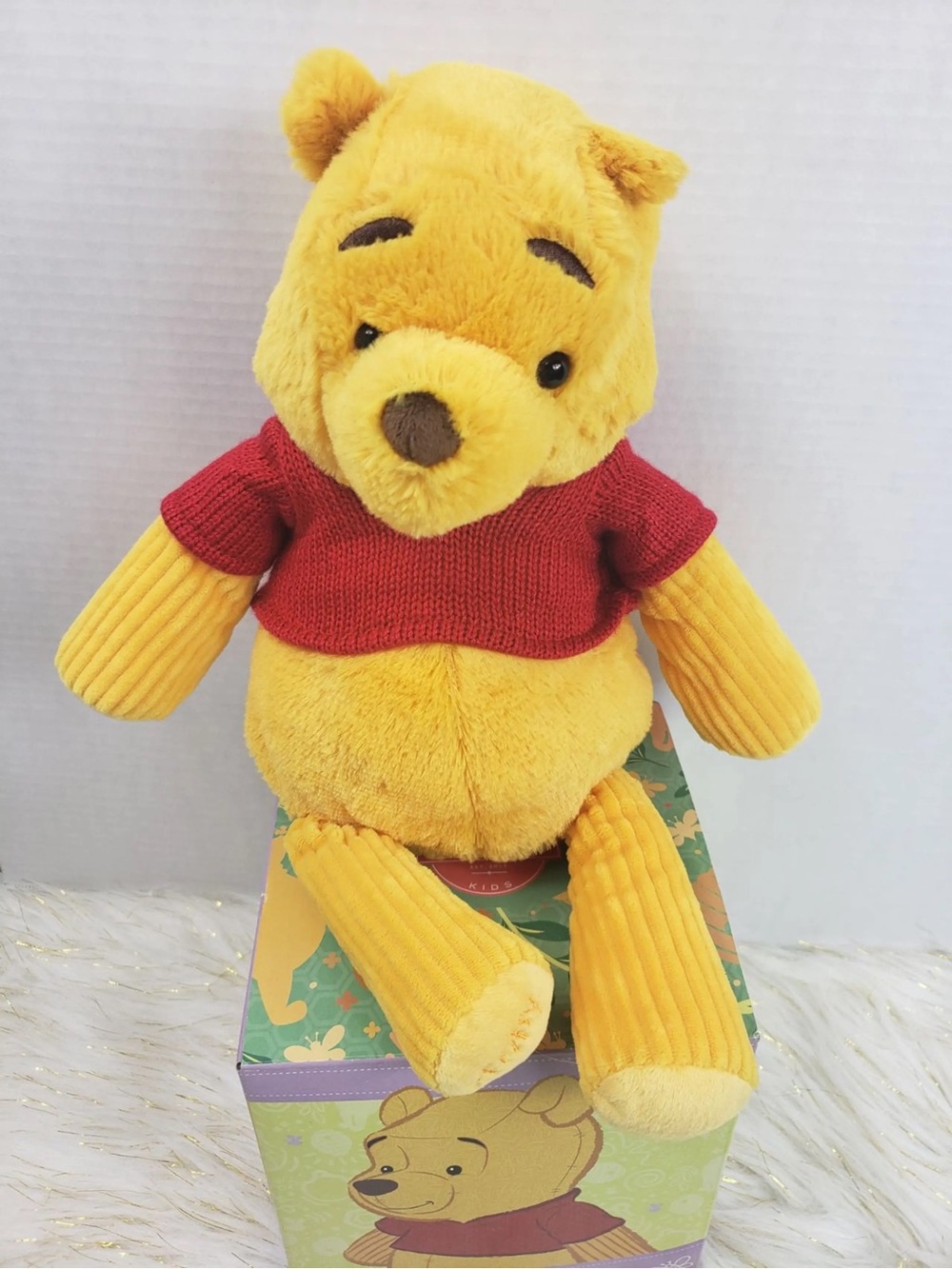 NEW IN BOX Winnie the Pooh Scentsy Buddy